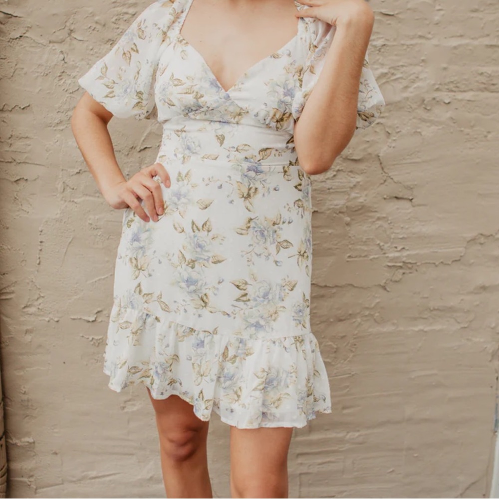 NWT brand lush size medium floral dress